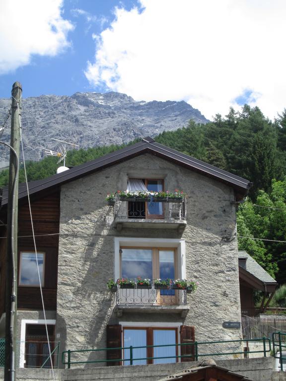 Apartamento Al Bait De Gio Bormio Habitación foto